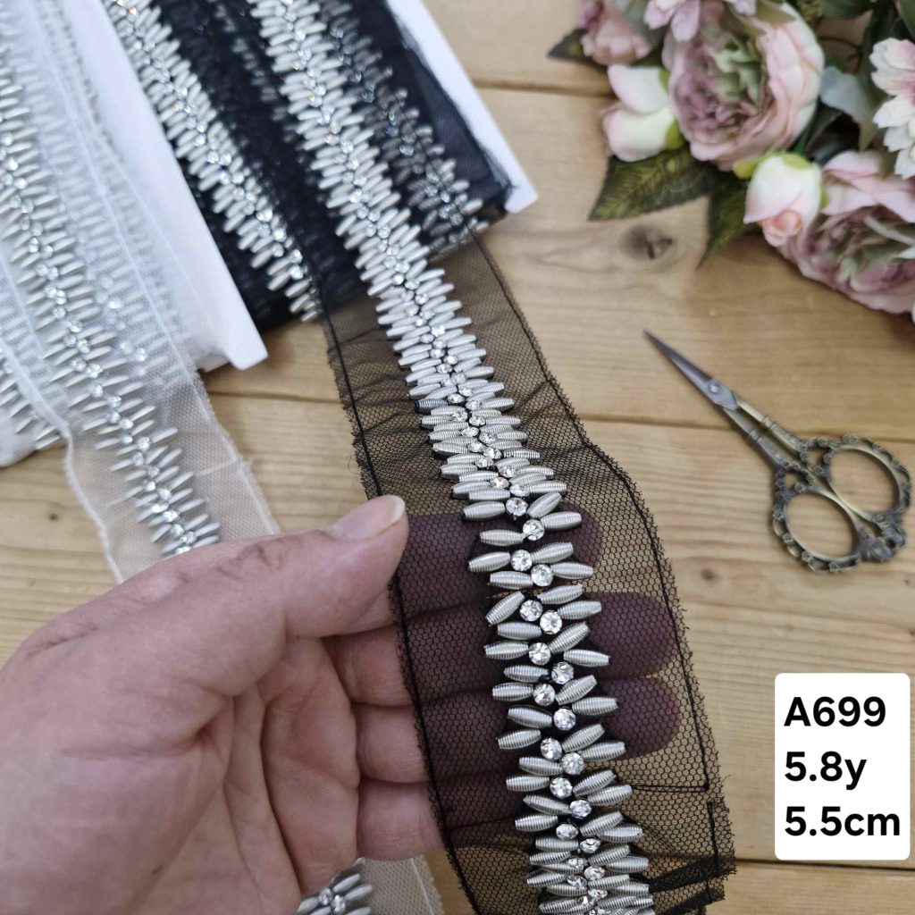 نوار ملیله دوزی کد A699 بسته 5.8 یاردی