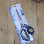 قیچی خیاطی کد Xinyi سایز 8.5 اینچ