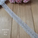 نوار ملیله دوزی کد MA1220 بسته 10 یاردی سایز 3 سانت