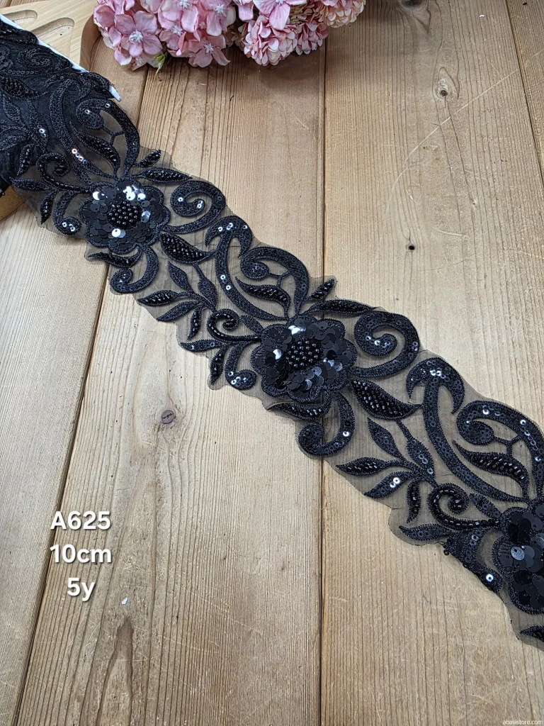 نوار ملیله دوزی کد A625 بسته 5 یاردی سایز 10 سانت