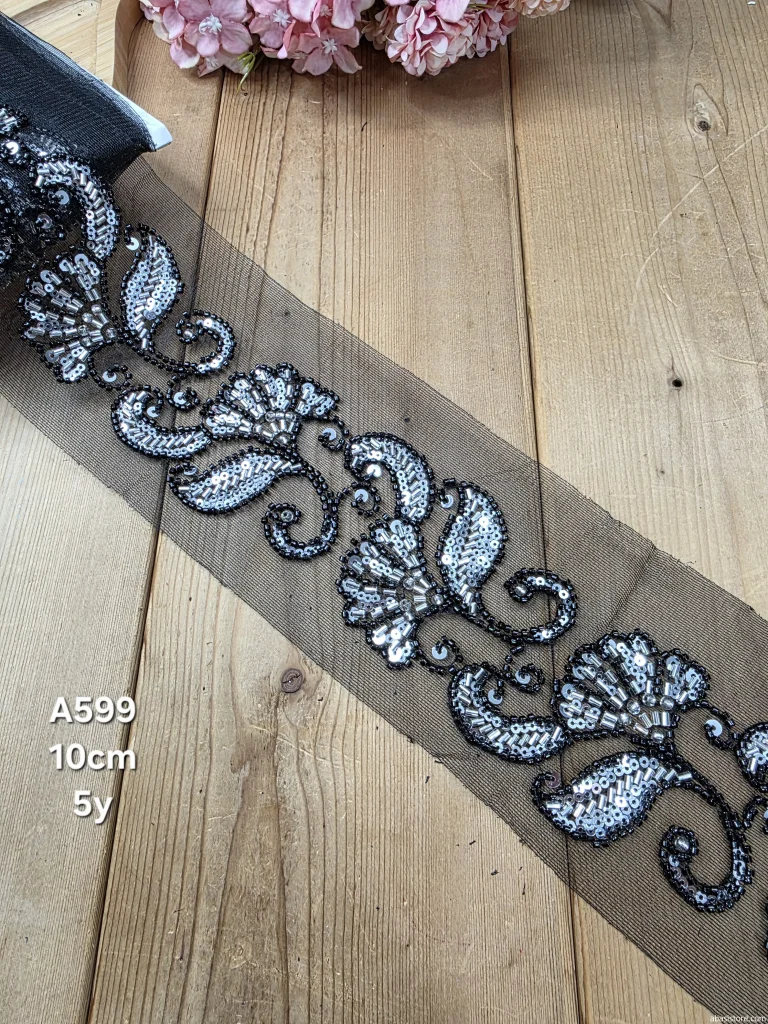 نوار ملیله دوزی کد A599 بسته 5 یاردی سایز 10 سانت
