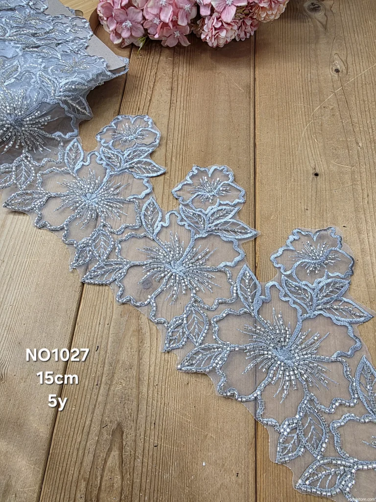 نوار ملیله دوزی کد NO1027 بسته 5 یاردی سایز 15 سانت