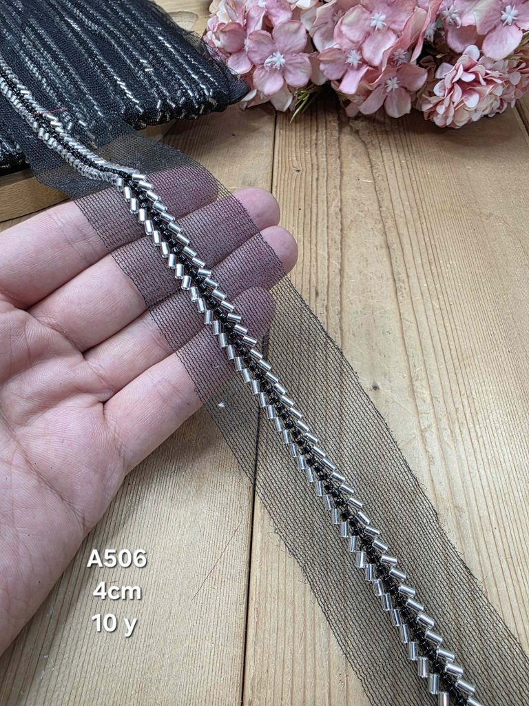 نوار ملیله دوزی کد A506 بسته 10 یاردی سایز 4 سانت