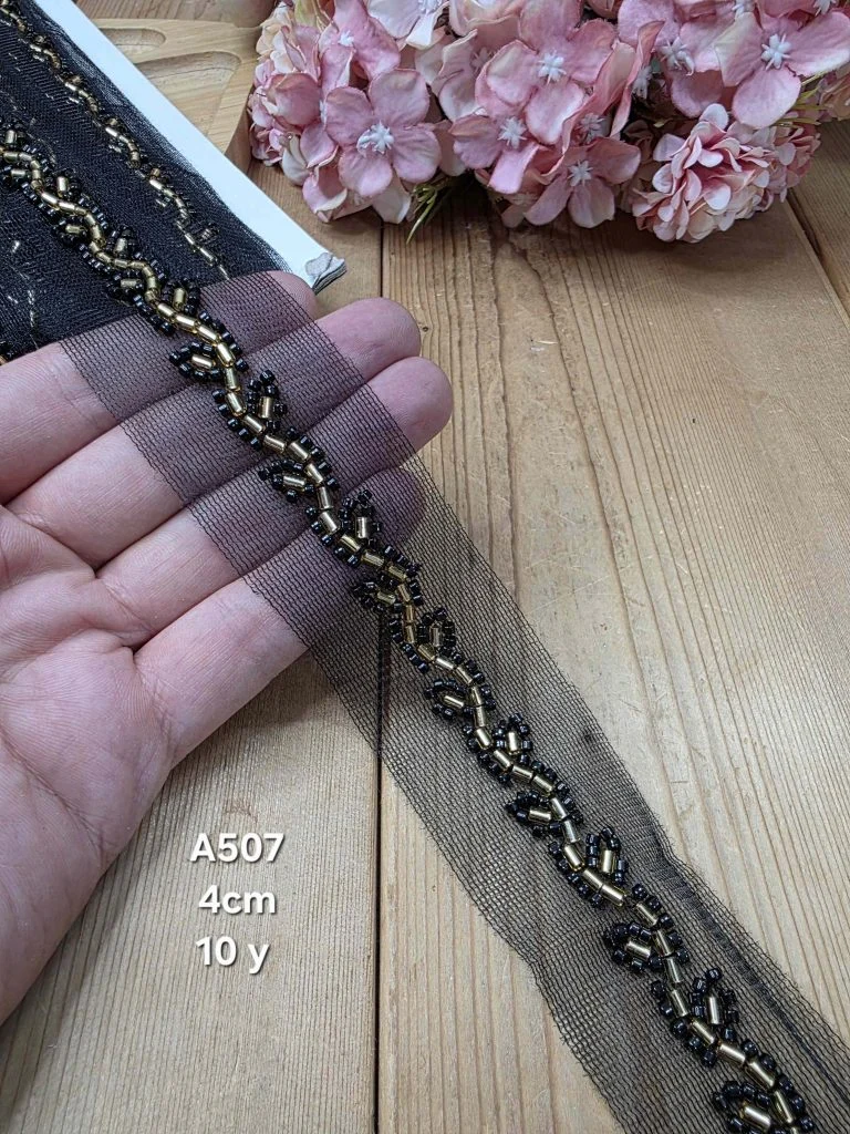نوار ملیله دوزی کد A507 بسته 10 یاردی سایز 4 سانت