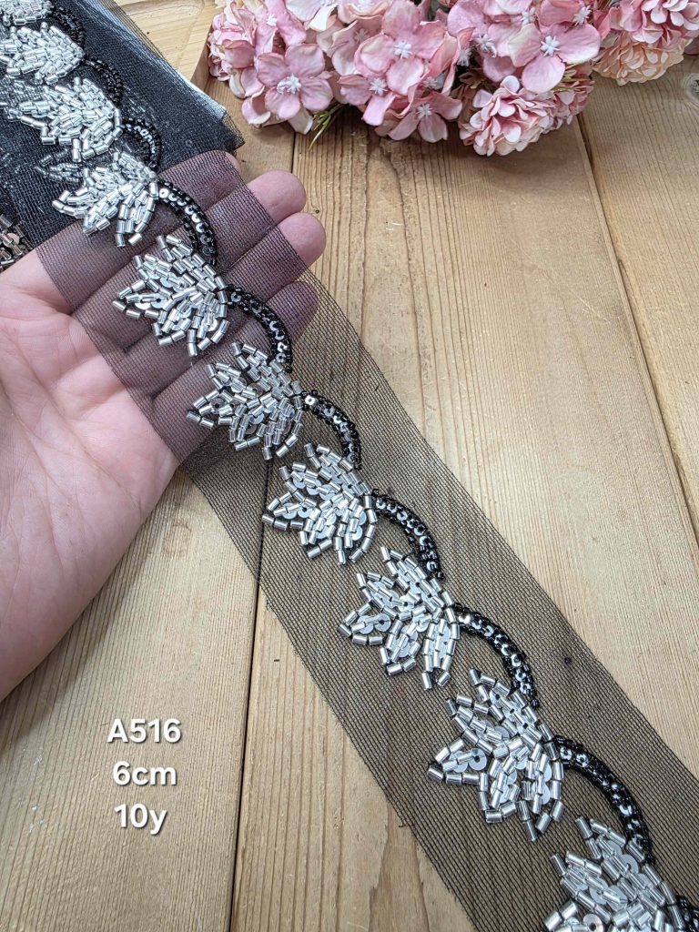 نوار ملیله دوزی کد A516 بسته 10 یاردی سایز 6سانت
