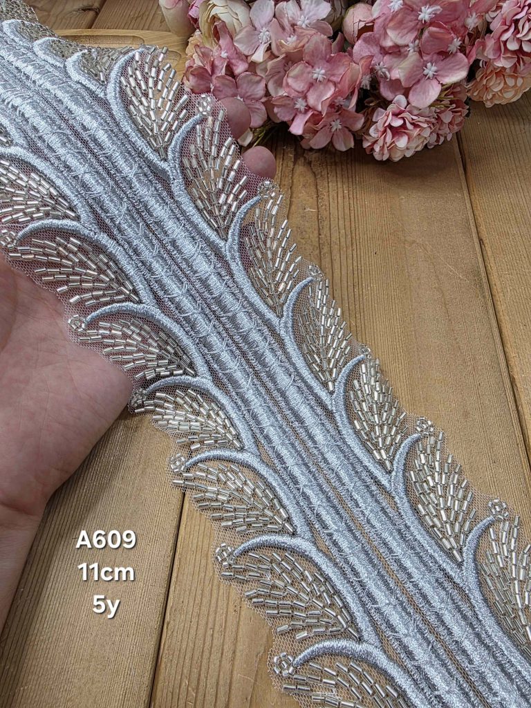 نوار ملیله دوزی کد A609 بسته 5 یاردی سایز 11 سانت
