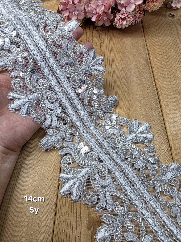 نوار ملیله دوزی کد A610 بسته 5 یاردی سایز 14 سانت