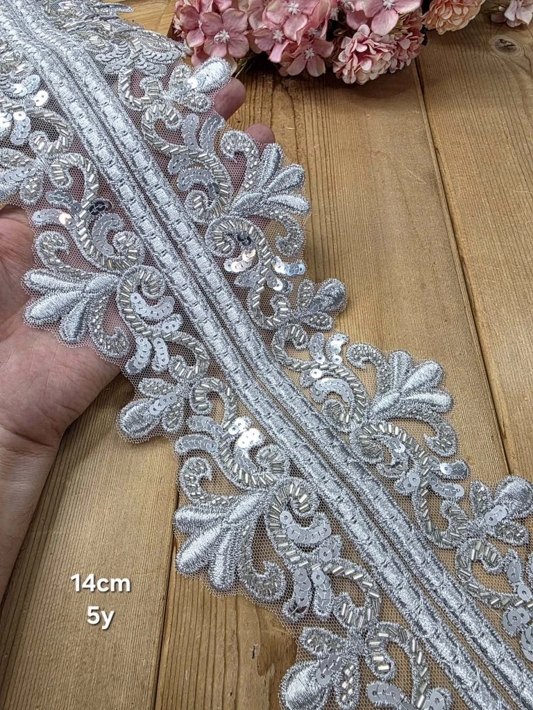 نوار ملیله دوزی کد A610 بسته 5 یاردی سایز 14 سانت