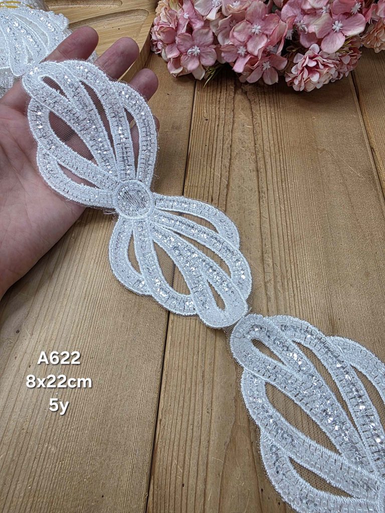 نوار ملیله دوزی کد A622 بسته 5 یاردی