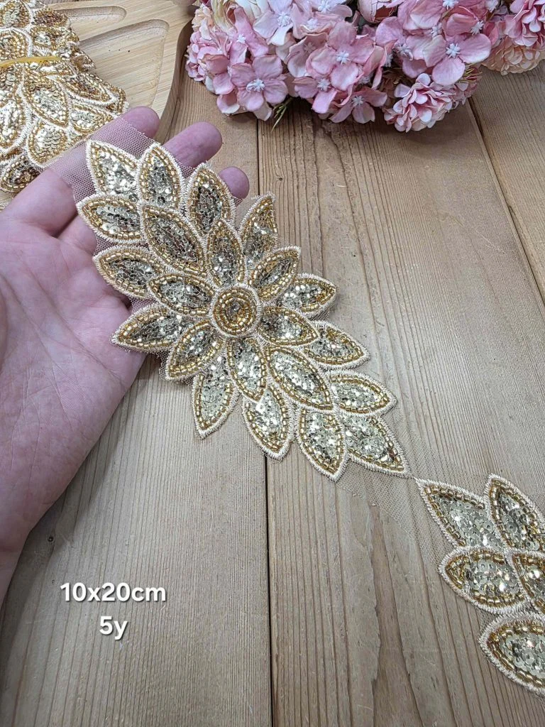 نوار ملیله دوزی کد A622 بسته 5 یاردی