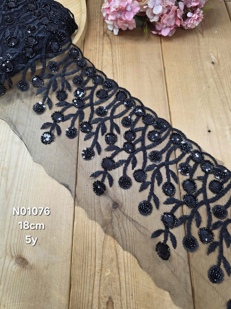 نوار ملیله دوزی کد N01076 بسته 5 یاردی سایز 18 سانت