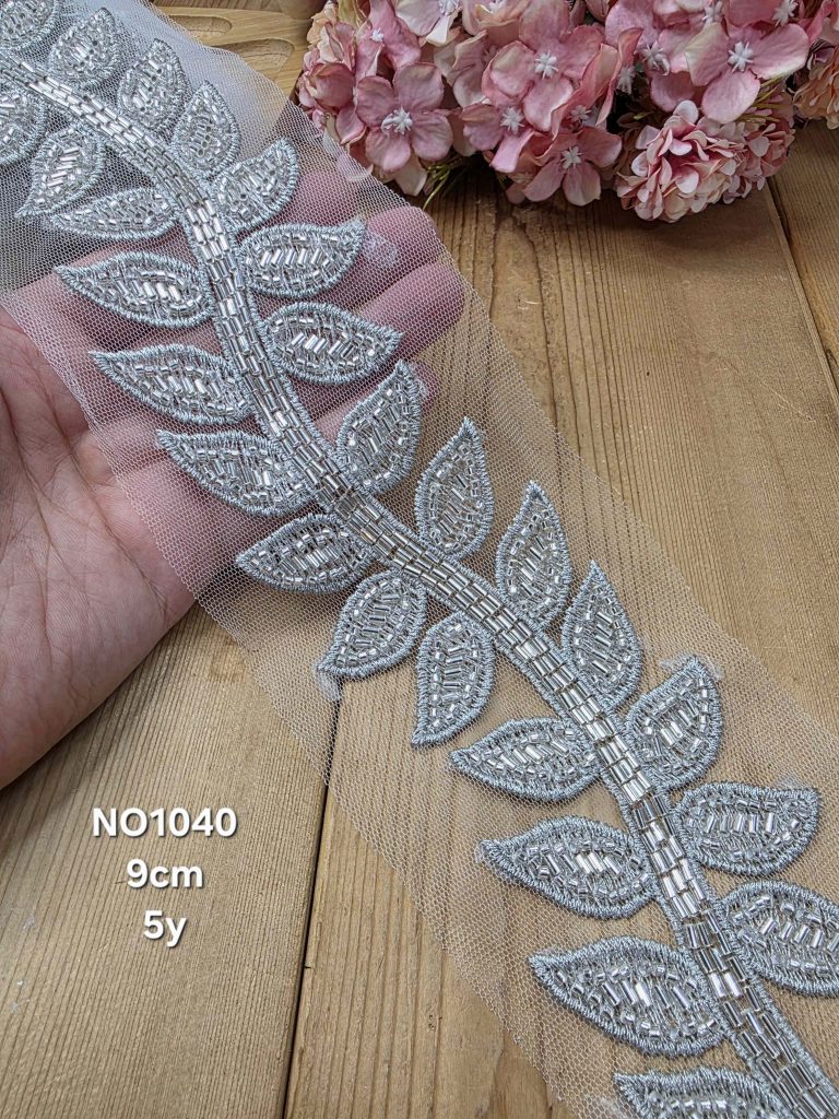 نوار ملیله دوزی کد NO1040 بسته 5 یاردی سایز 9 سانت..